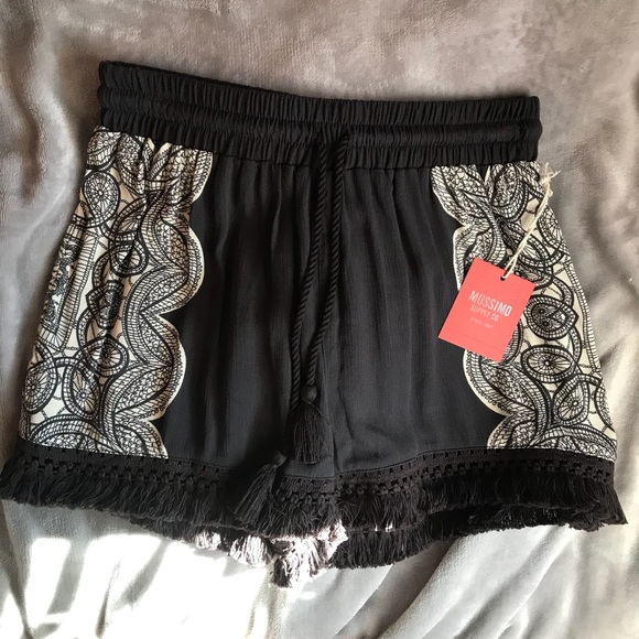 Black Print Flowy Shorts - Picture 1 of 4